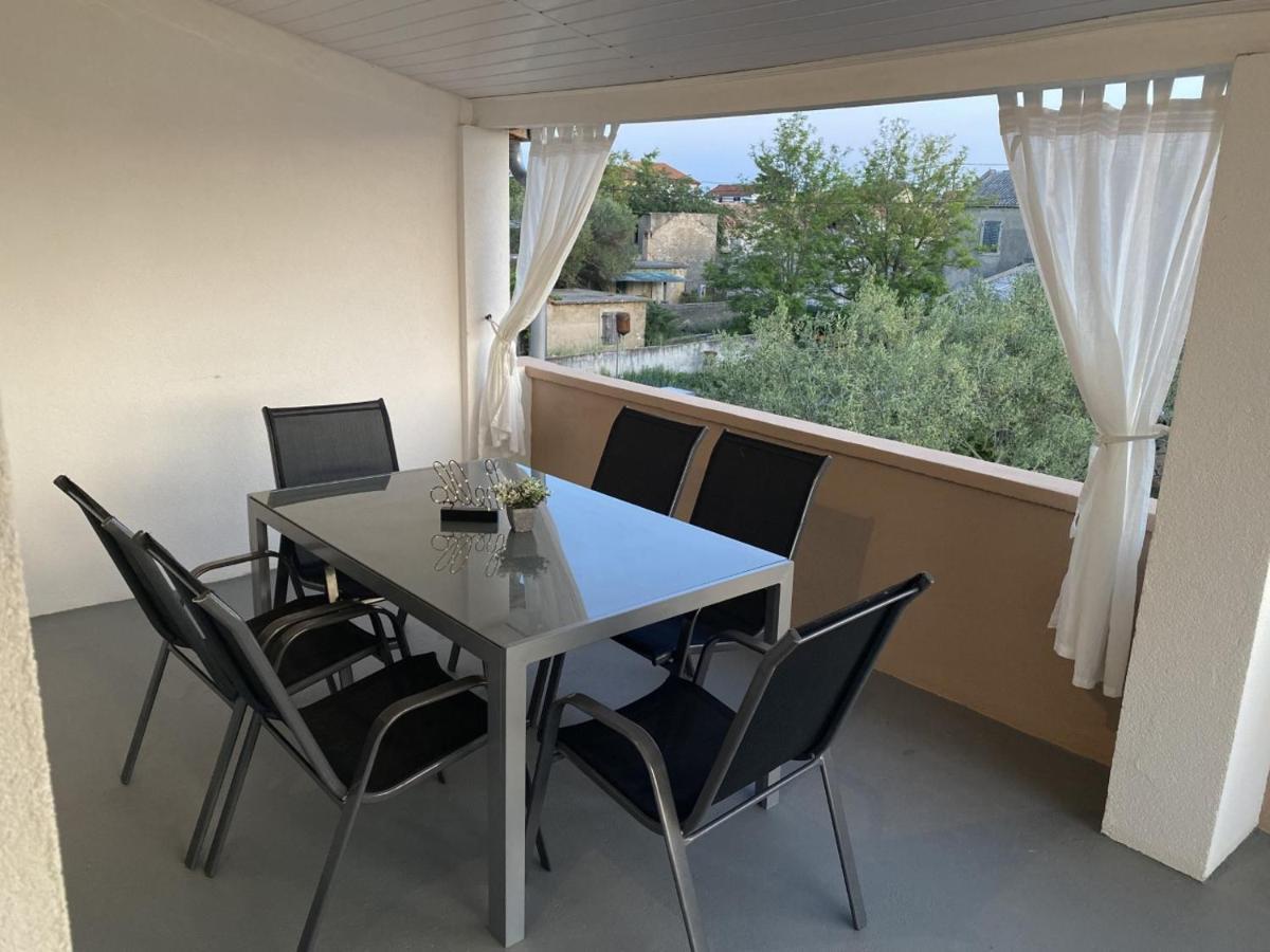 Apartments Zvonimir Privlaka  Exterior foto